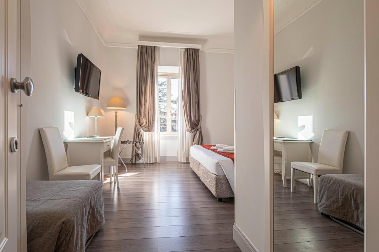 مبيت وإفطار روما Residenza Castrense المظهر الخارجي الصورة