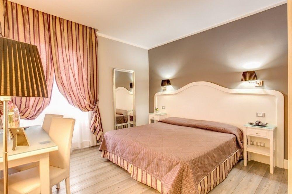 مبيت وإفطار روما Residenza Castrense المظهر الخارجي الصورة